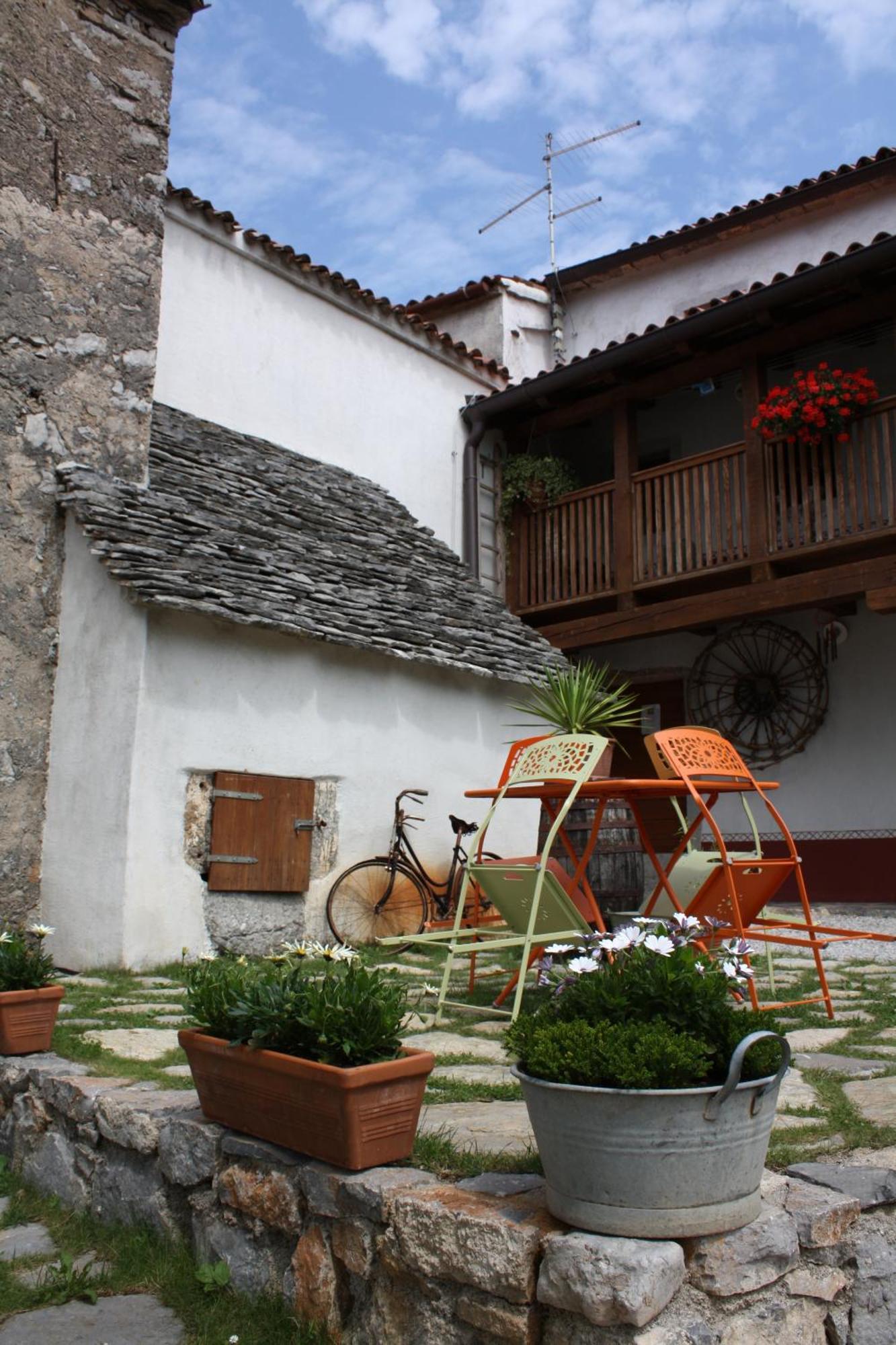 Pliskovica Youth Hostel Екстериор снимка