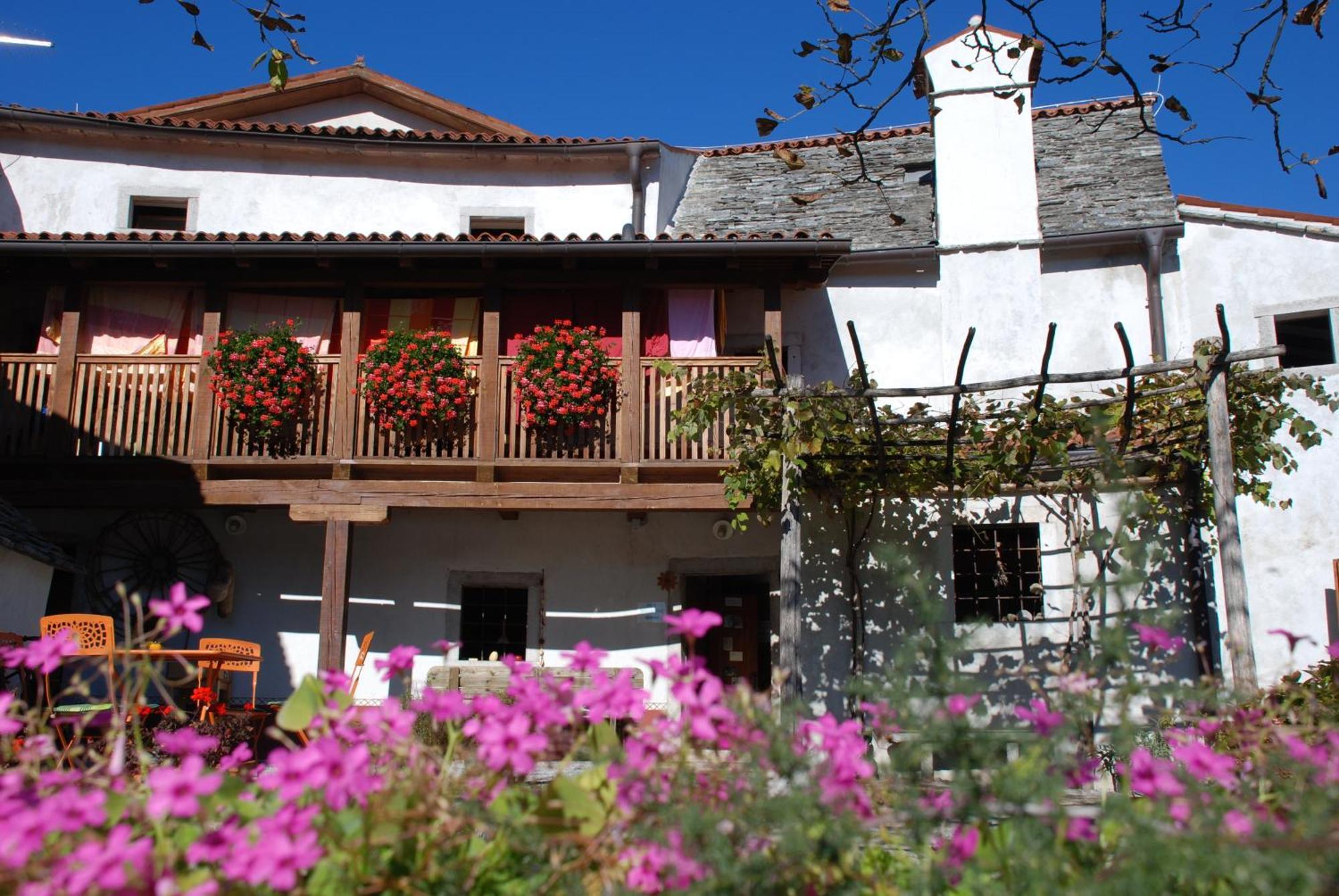 Pliskovica Youth Hostel Екстериор снимка