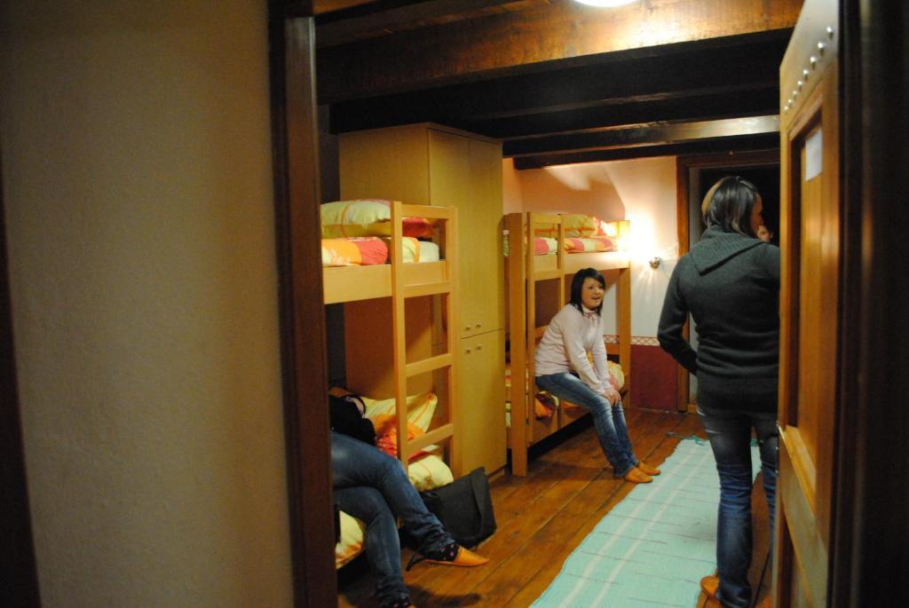 Pliskovica Youth Hostel Стая снимка