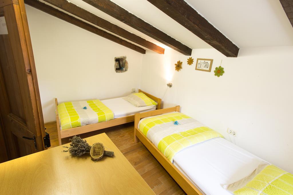 Pliskovica Youth Hostel Екстериор снимка